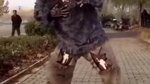 乞丐街头摇滚